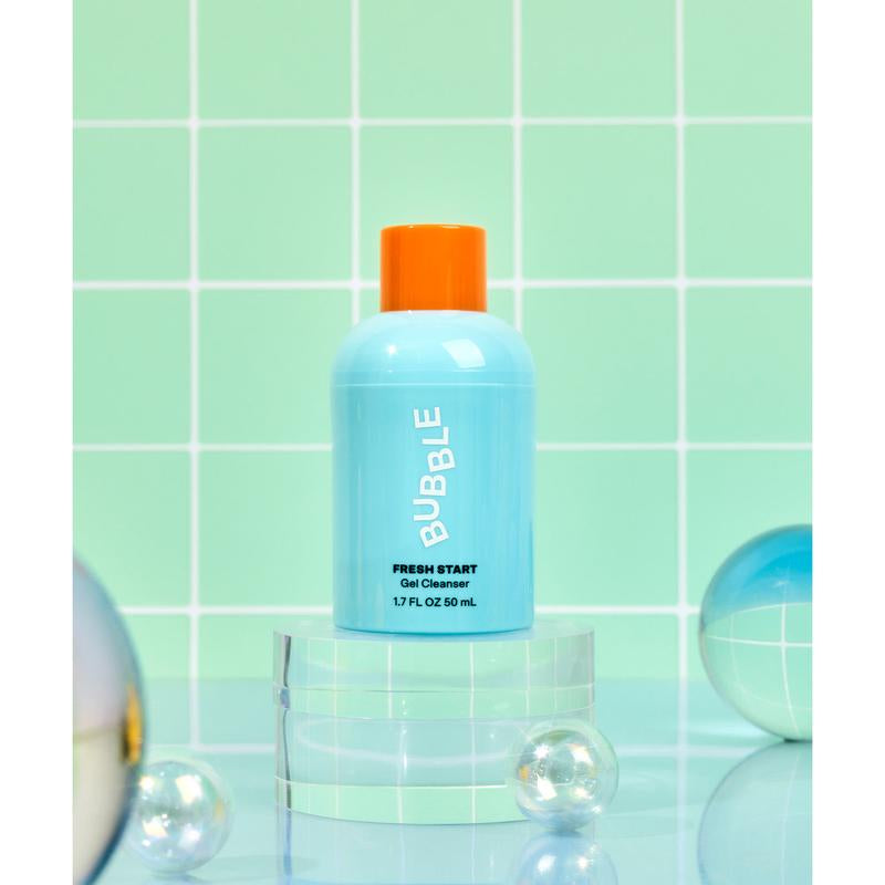 Bubble Skincare Fresh Start Gel Cleanser - Gentle Exfoliating Face Wash for Oily Skin - Formulated with Aloe Vera Juice + Caffeine to Protect and Soothe Complexion
