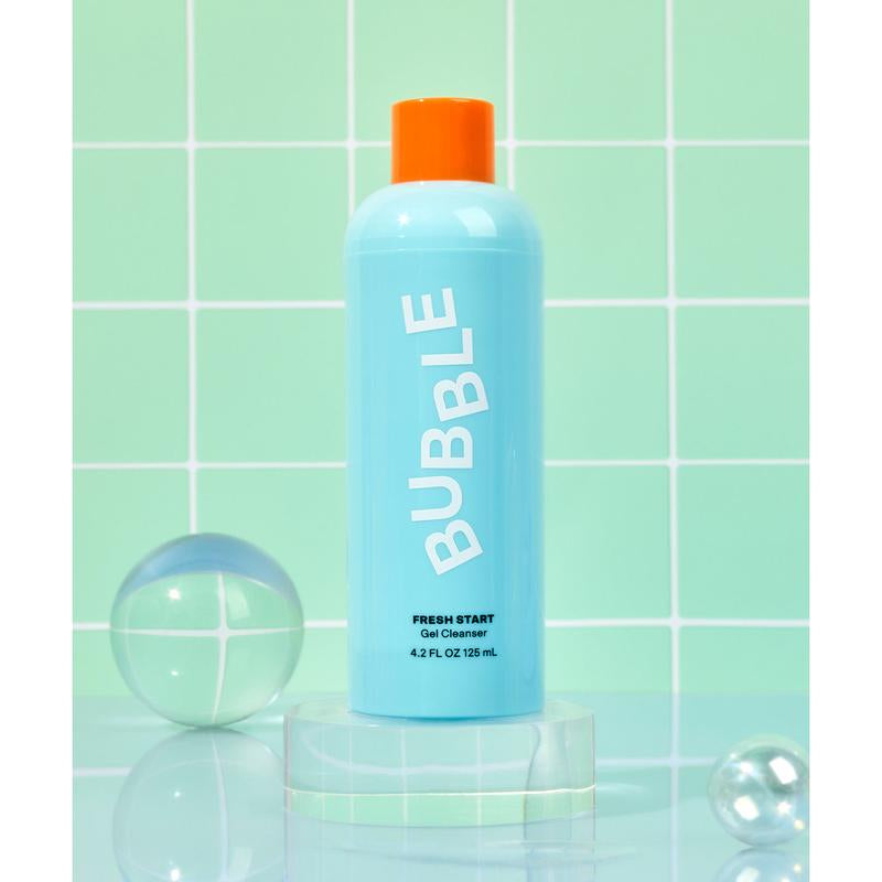 Bubble Skincare Fresh Start Gel Cleanser - Gentle Exfoliating Face Wash for Oily Skin - Formulated with Aloe Vera Juice + Caffeine to Protect and Soothe Complexion