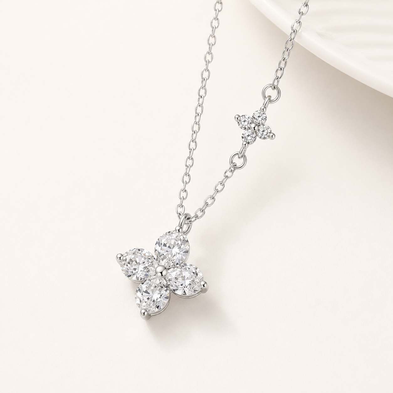 The Lucky Bloom Necklace