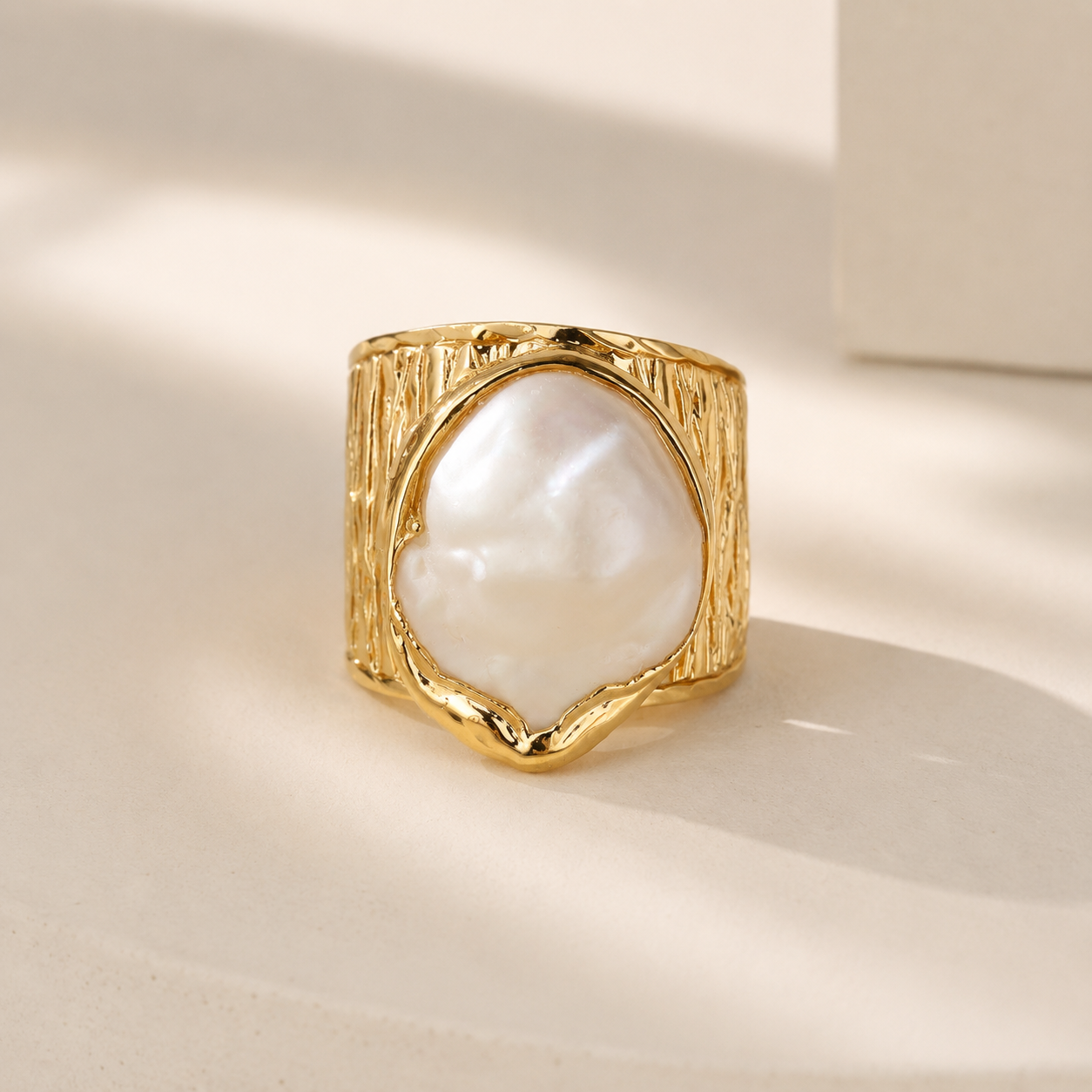 The Pearl Aura Statement Ring