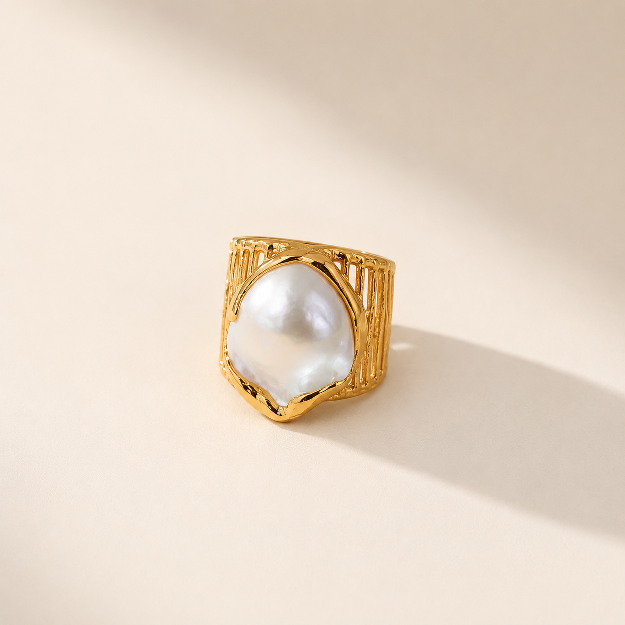 The Pearl Aura Statement Ring