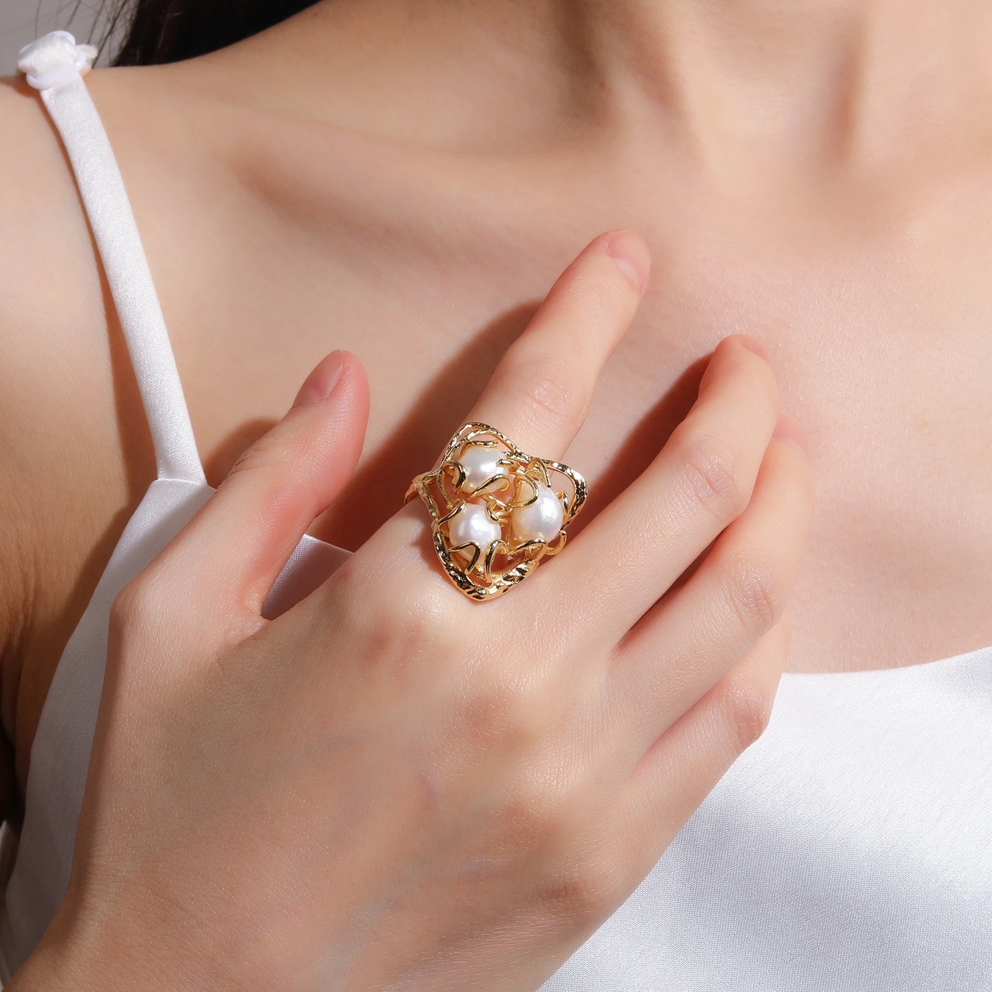 Natural Pearl Ring with Gold Hook Exquisite Women'S Wedding Jewelry Diamond Plated for Party Gift