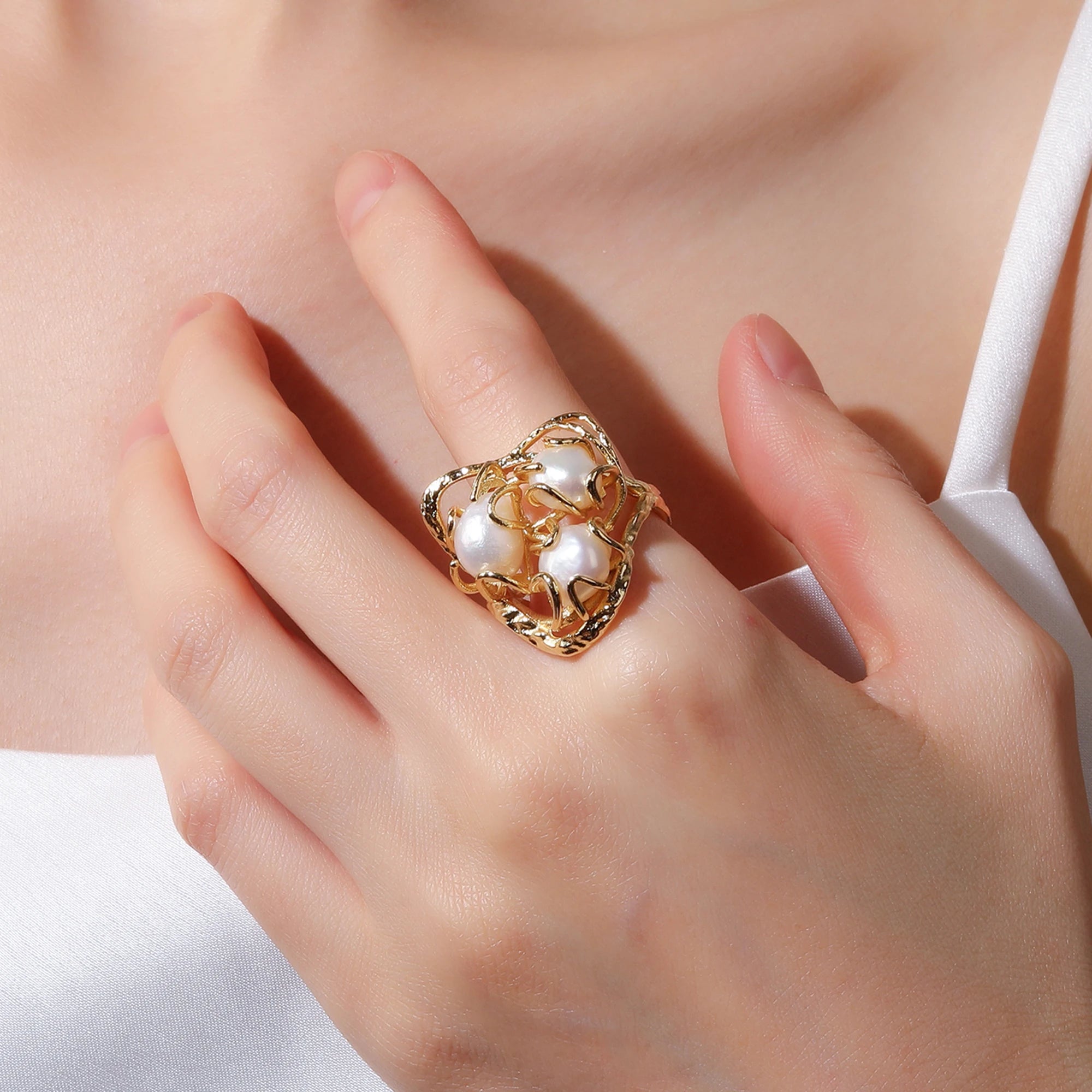 Natural Pearl Ring with Gold Hook Exquisite Women'S Wedding Jewelry Diamond Plated for Party Gift